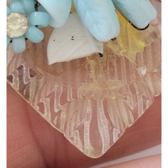 VTG Lucite Heart Brooch With Wired Glass Flower (A46) - Picture 3 of 5